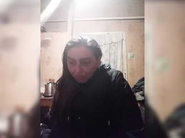 Live sex webcam photo for Queen321a #277878279