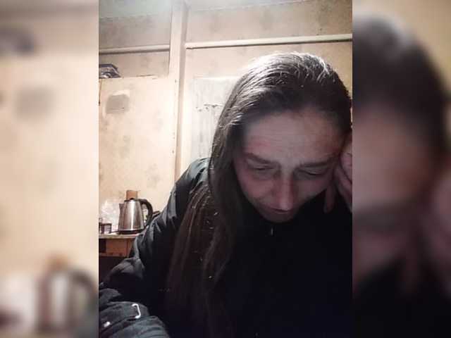 Live sex webcam photo for Queen321a #277890001