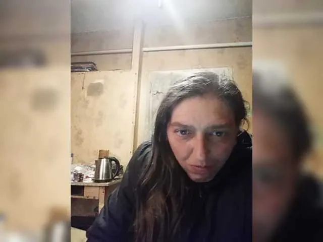 Live sex webcam photo for Queen321a #277901570