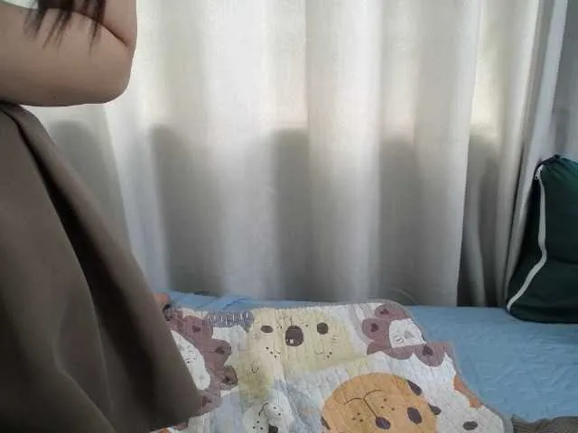 Live sex webcam photo for QueenHot92 #291699225