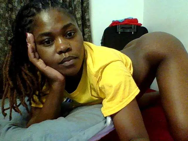 Live sex webcam photo for QueenJacky #290467524