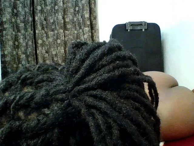 Live sex webcam photo for QueenJacky #290540055