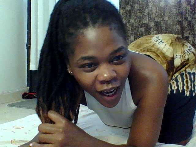 Live sex webcam photo for QueenJacky #290894110