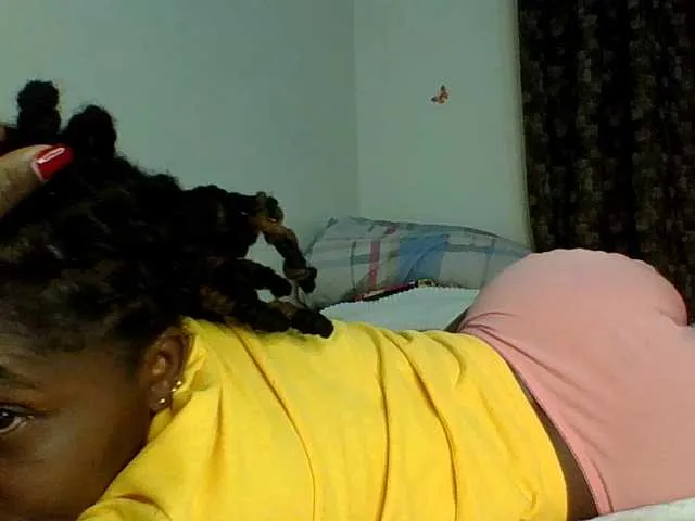 Live sex webcam photo for QueenJacky #291247424