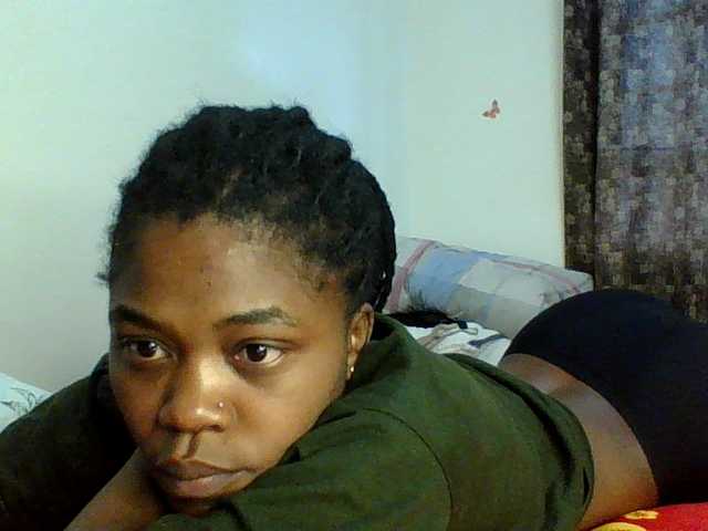Live sex webcam photo for QueenJacky #291311828