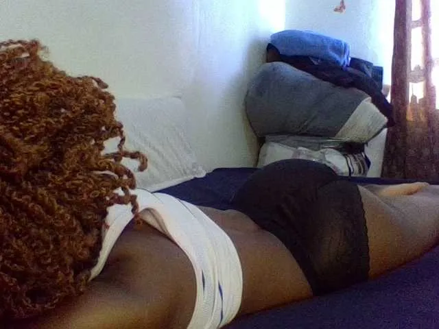 Live sex webcam photo for QueenJacky #292552198
