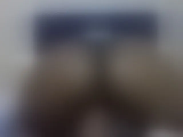 Live sex webcam photo for QueenJacky #293008578