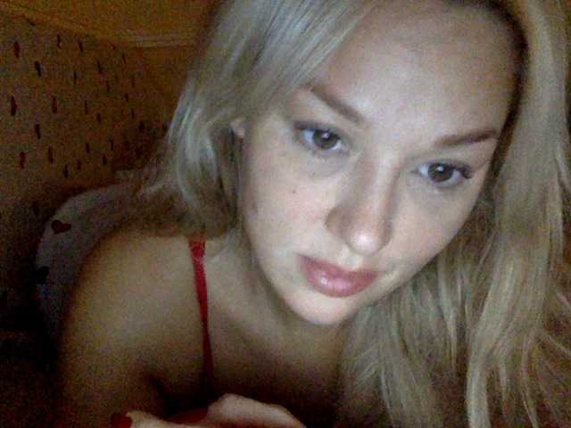 Live sex webcam photo for QueenOfPentacle #276830232