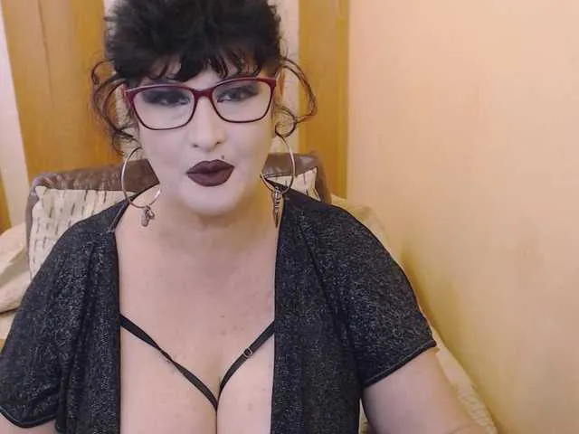 Live sex webcam photo for QueenOfSin #291424449