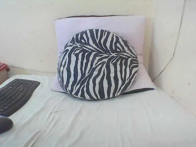 Live sex webcam photo for Queenafrica #278095324