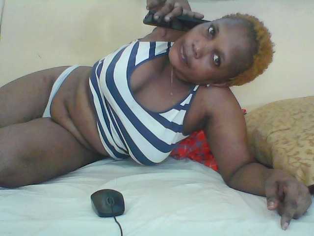 Live sex webcam photo for Queenafrica #278179578