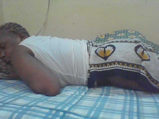 Live sex webcam photo for Queenafrica #278306142