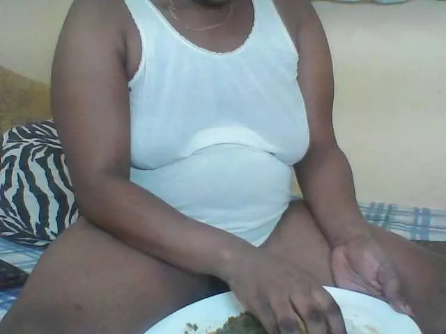 Live sex webcam photo for Queenafrica #278394327