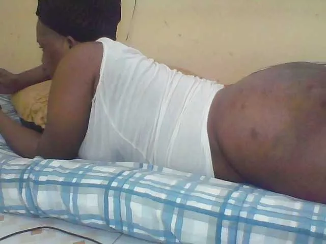 Live sex webcam photo for Queenafrica #280302176