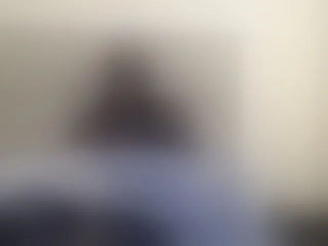 Live sex webcam photo for Queenbee25 #293399697