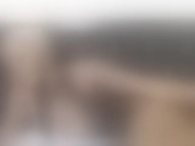 Live sex webcam photo for Queenbee25 #293509596