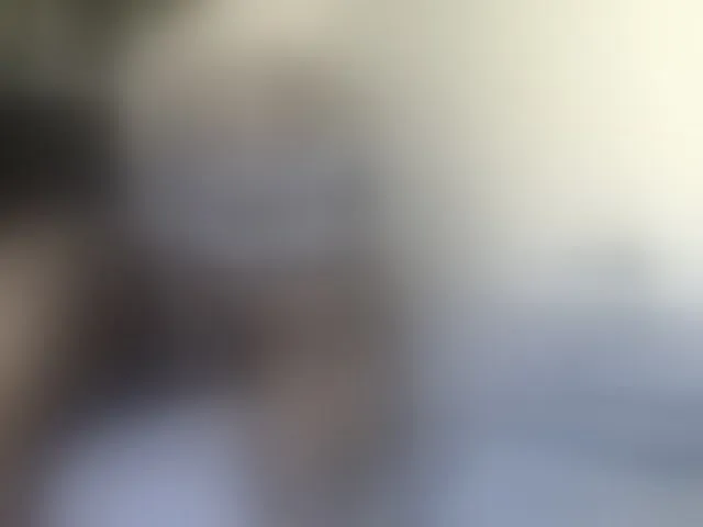 Live sex webcam photo for Queenbee25 #293545397