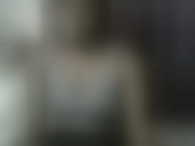 Live sex webcam photo for Queenbeea #293679613