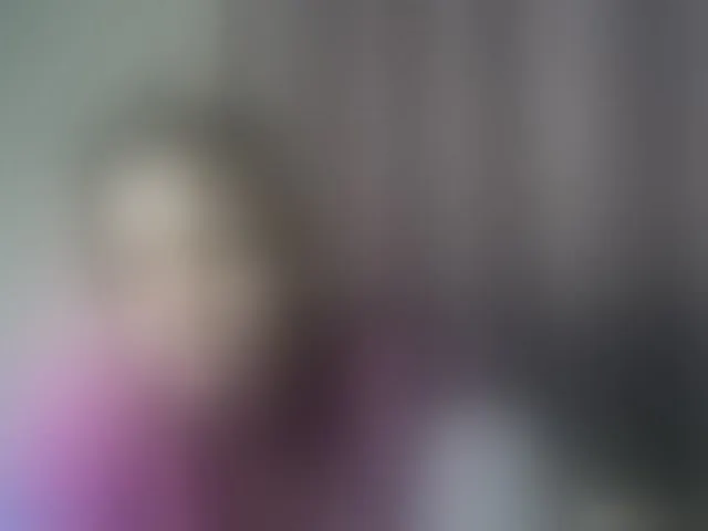 Live sex webcam photo for Queenbeea #293699794