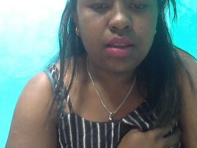 Live sex webcam photo for Queencamie #291732663