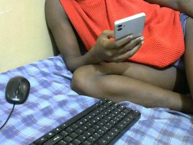 Live sex webcam photo for Queenfey #292210154