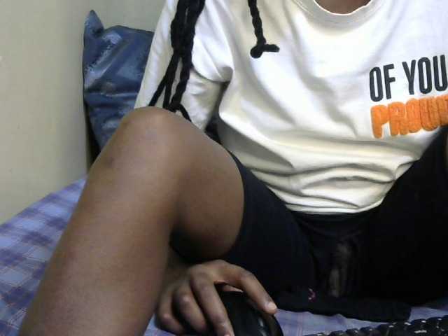 Live sex webcam photo for Queenfey #292417091