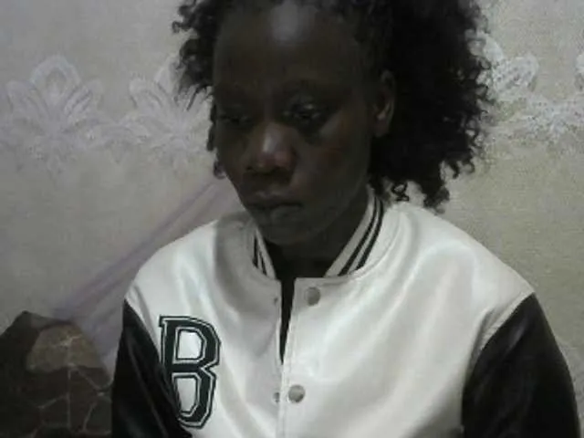 Live sex webcam photo for Queenvee #290603929
