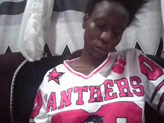 Live sex webcam photo for Queenvee #290818399