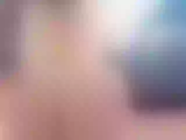 Live sex webcam photo for QueenyK1ng #290288164