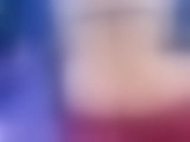 Live sex webcam photo for QueenyK1ng #290369330