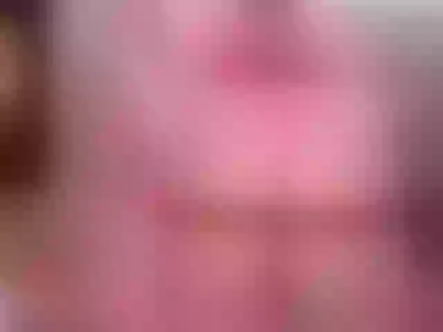 Live sex webcam photo for QueenyK1ng #290704640