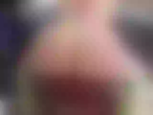 Live sex webcam photo for QueenyK1ng #290953088