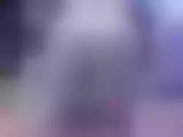 Live sex webcam photo for QueenyK1ng #291161844