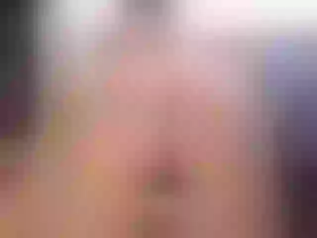 Live sex webcam photo for QueenyK1ng #291419741