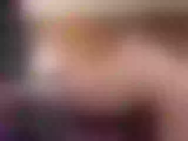 Live sex webcam photo for QueenyK1ng #291489350