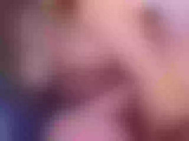 Live sex webcam photo for QueenyK1ng #291727693