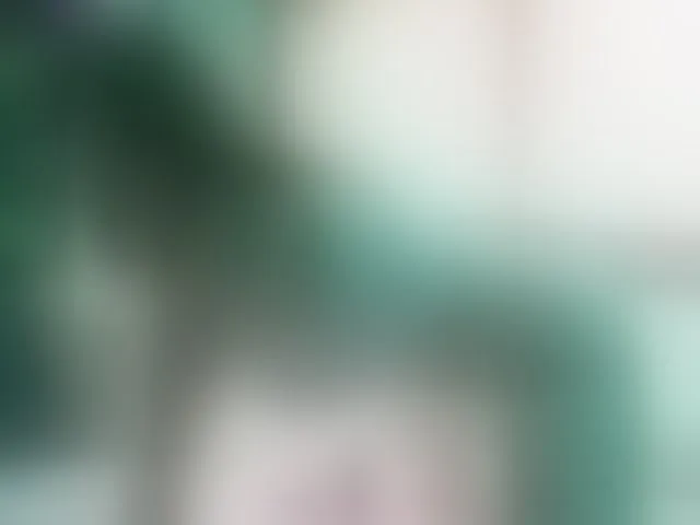 Live sex webcam photo for QueenyK1ng #293602510