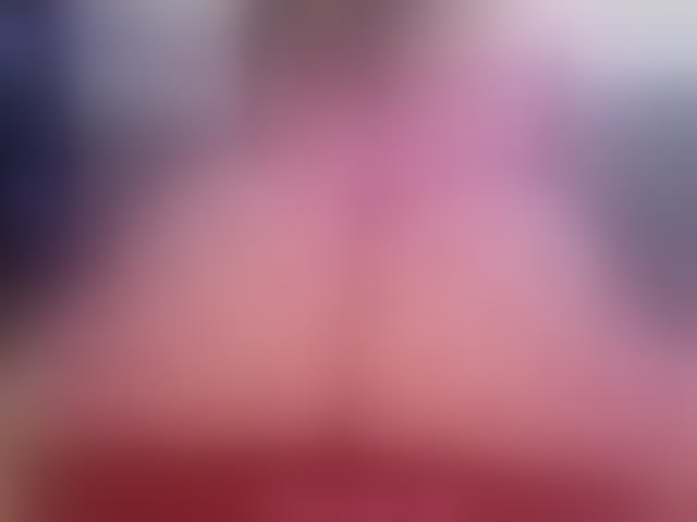Live sex webcam photo for QueenyK1ng #294036931