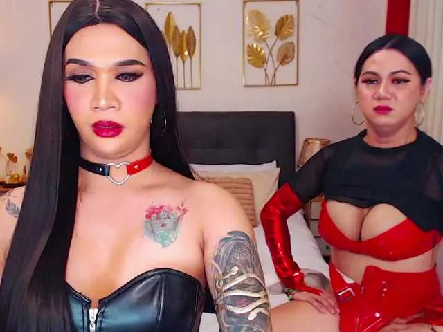 Live sex webcam photo for Queenyhurie #291901646