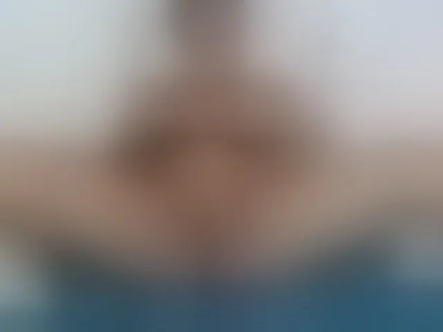 Live sex webcam photo for QuickHookup #293819775