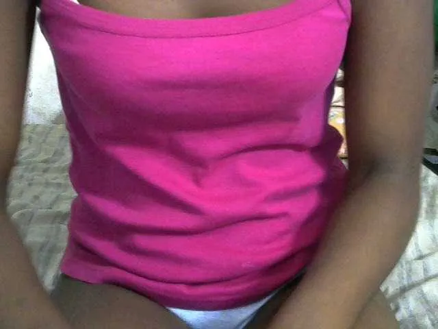 Live sex webcam photo for RAZANAJAZA #275491475