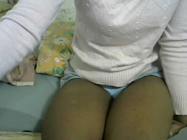 Live sex webcam photo for RAZANAJAZA #275531291