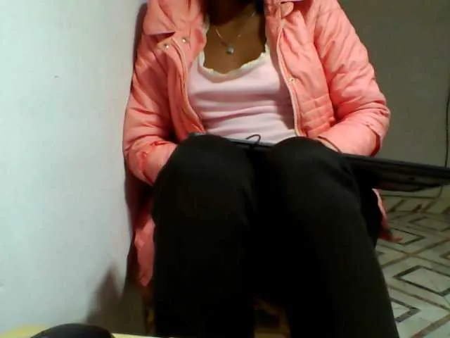 Live sex webcam photo for RAZANAJAZA #275899526