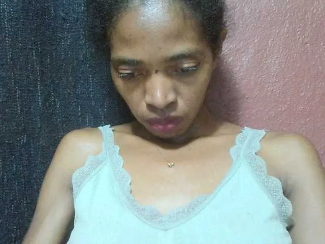 Live sex webcam photo for RAZANAJAZA #290149762