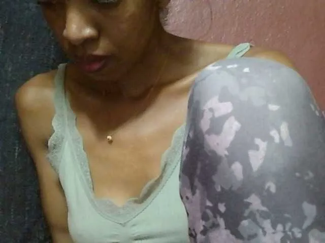Live sex webcam photo for RAZANAJAZA #290166255