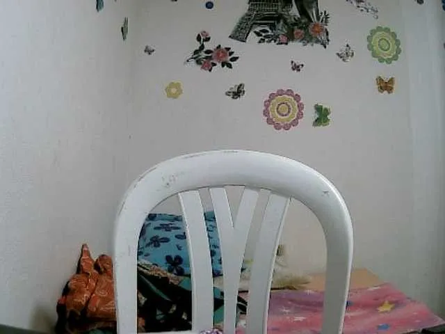 Live sex webcam photo for REBECAHOT42 #272140157