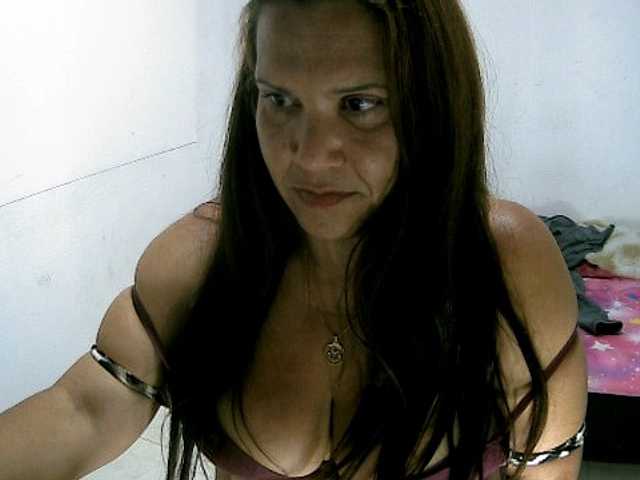 Live sex webcam photo for REBECAHOT42 #272520568