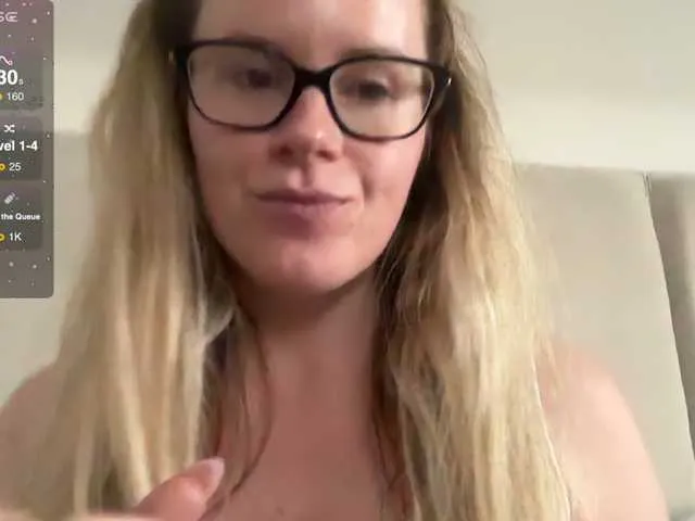 Live sex webcam photo for REDHEADROSIE #290520433