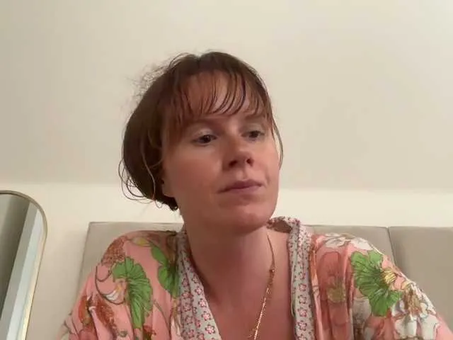 Live sex webcam photo for REDHEADROSIE #291070282