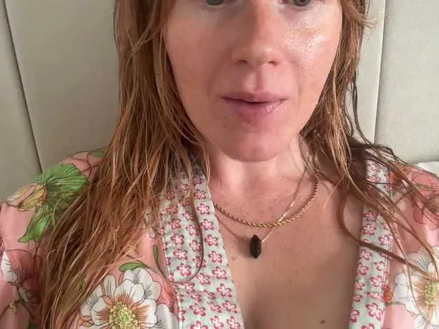 Live sex webcam photo for REDHEADROSIE #291173794